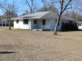 723 Cherokee Ave, Waycross, GA 31501