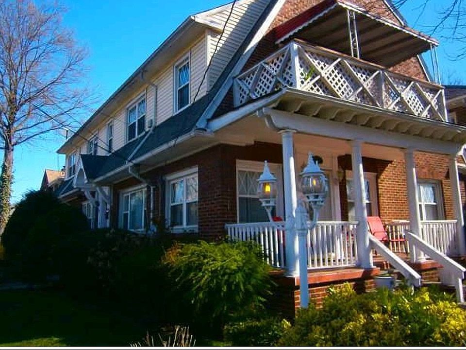 1st image of 239 Bedford Ave #239