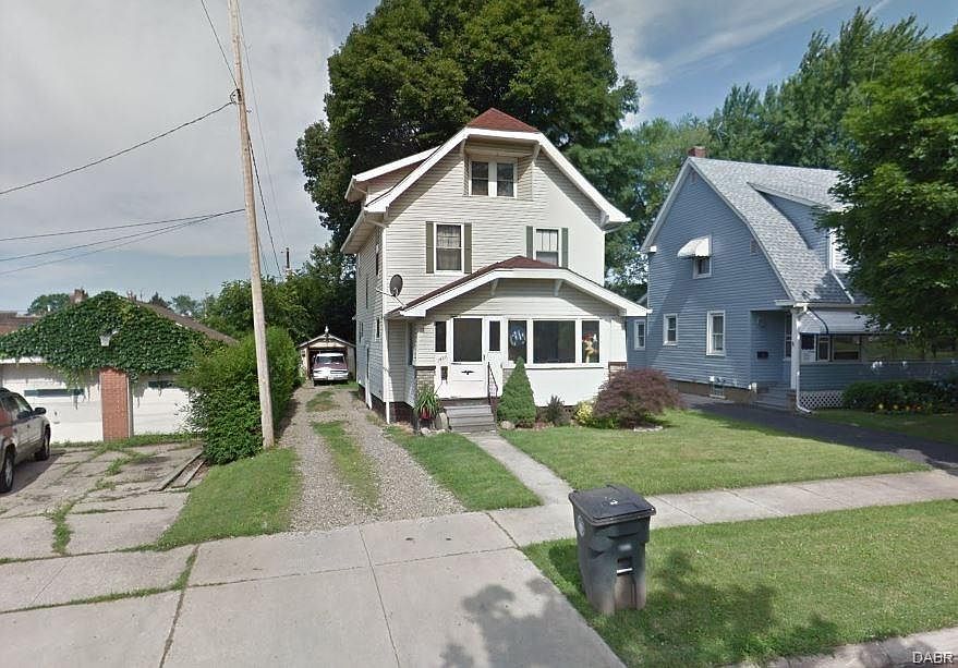 1st image of 1426 Holly Ave