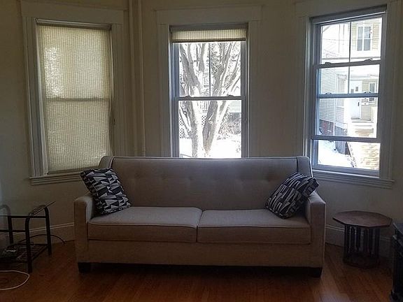 4th image of 88 Bartlett St #1