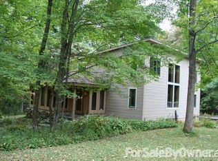 535 State Route 67 W, North Bennington, VT 05257