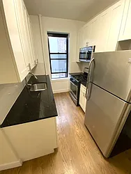 Rented by LRGNY Group, Inc.