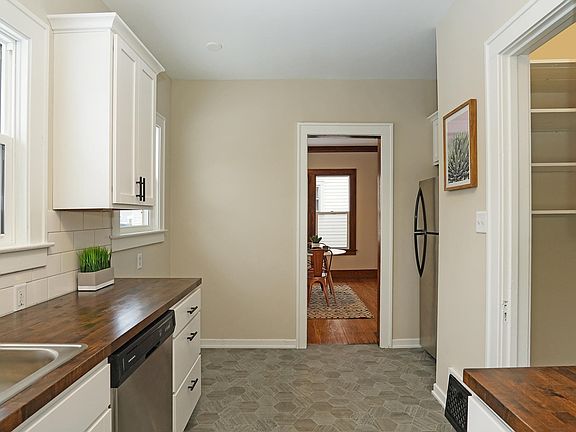 5th image of 2338 Horton Ave SE