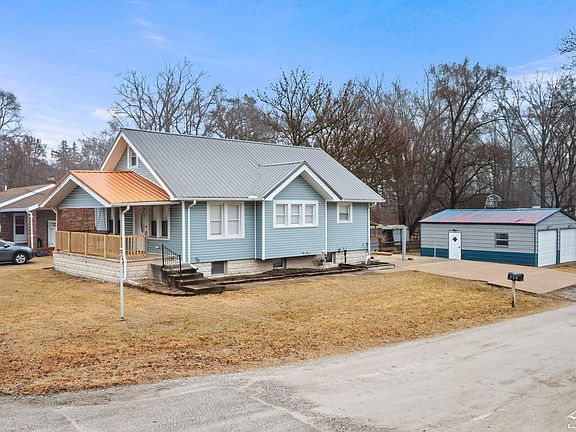 2nd image of 519 W Sterns Rd