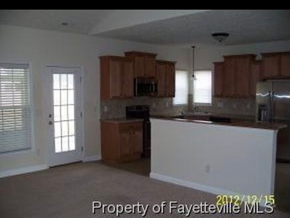 5th image of 214 Stockbridge Dr