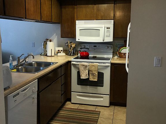 2nd image of 312 W Oak Ave #3