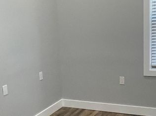 342 W Queen Ln #A, Philadelphia, PA