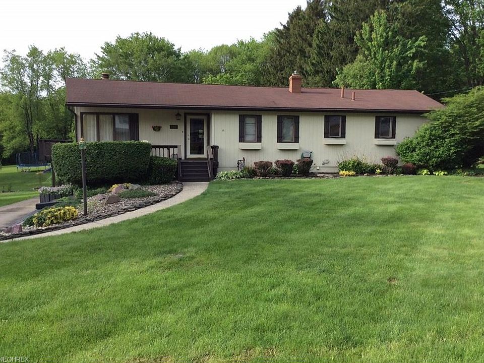 1st image of 551 Evergreen Dr