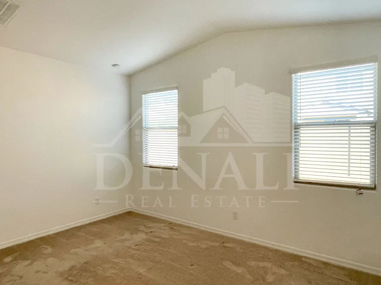 7954 W Medlock Dr — Photo 7