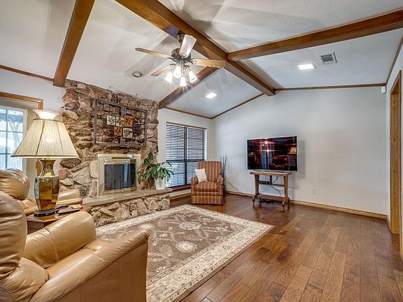 3rd image of 4118 Kazak Dr
