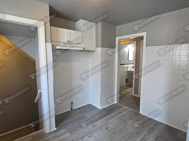 11591 Roxbury St — Photo 21