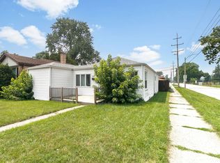 9100 S Sawyer Ave, Evergreen Park, IL 60805