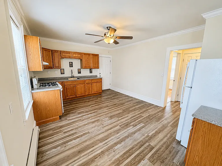 44 Glendale Ave #1 — Photo 7