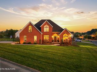 121 Ivy Mill Ct, Knoxville, TN 37924