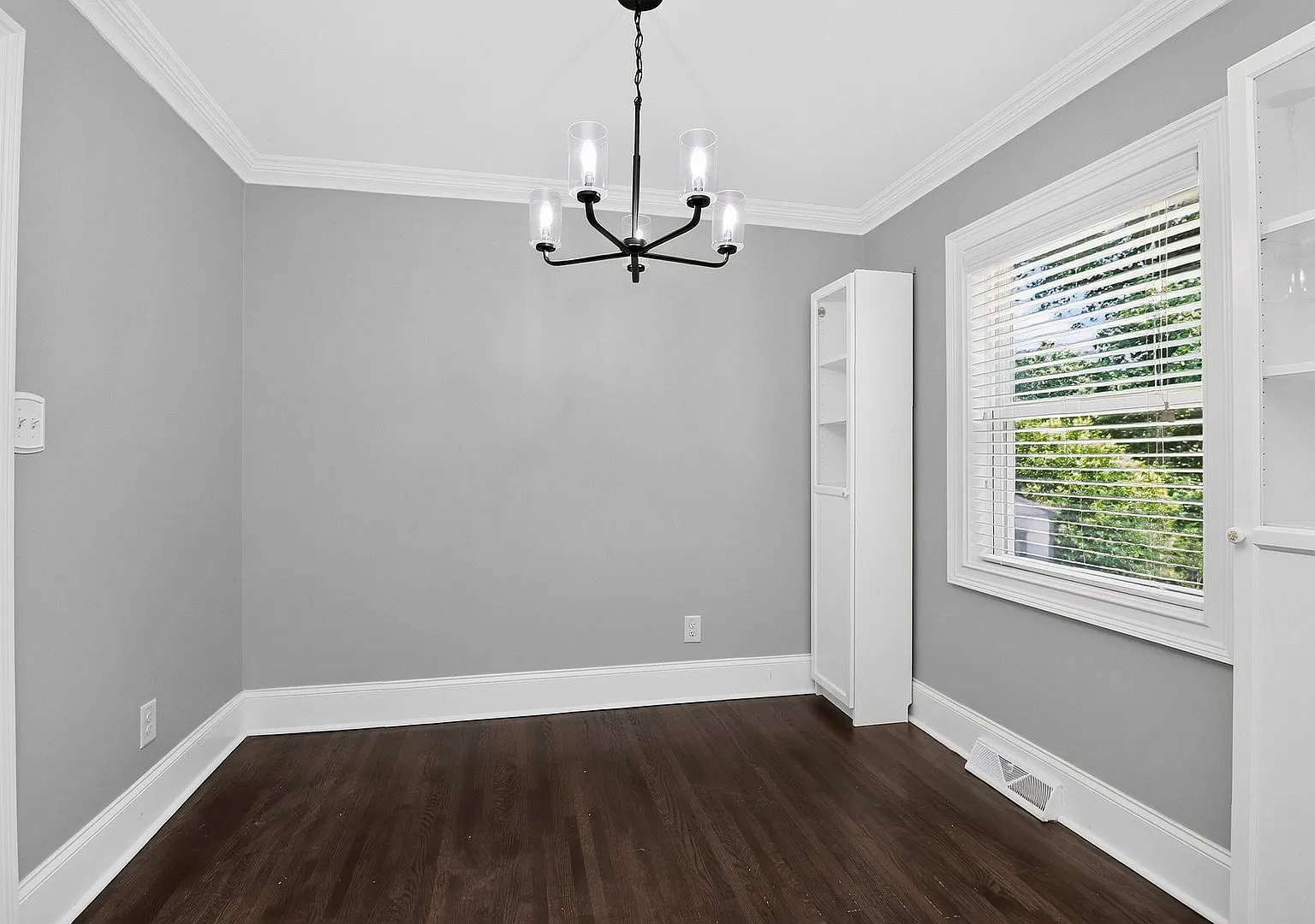 Beautiful 3 Bedroom Home Near Plaza Midwood! — Photo 4