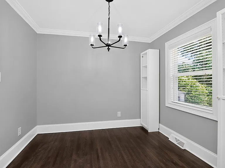 3945 Winfield Dr — Photo 4