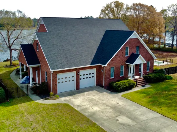 51 Marl Point Drive E, Whiteville, NC 28472