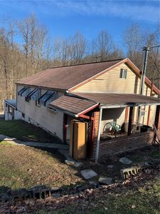 222 Whitten Hollow Rd, New Kensington, PA, 15068