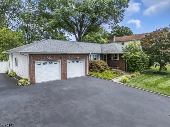 172 Lexington Blvd, Clark Twp., NJ 07066