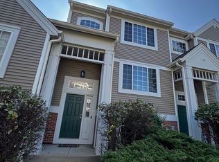 2322 Twilight Dr, Aurora, IL 60503