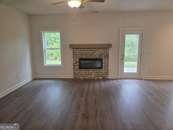 4th image of 105 Southview Dr