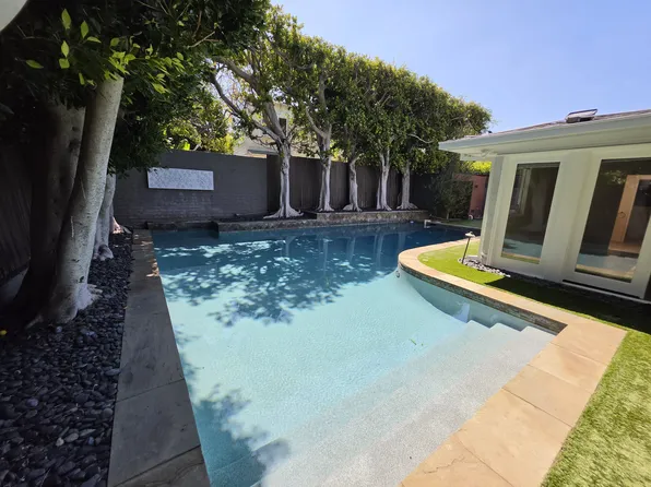 310 S Thurston Ave, Los Angeles, CA 90049