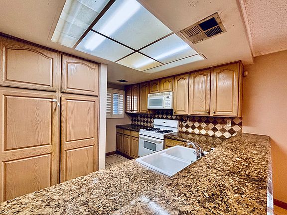 2nd image of 15735 Nordhoff St Unit 30