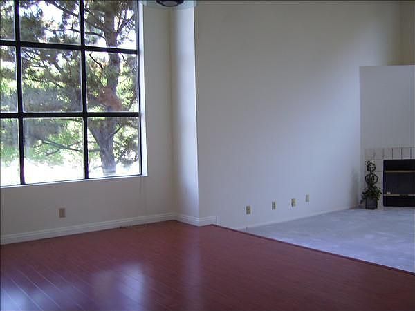1st image of 1227 Huntington Dr APT A