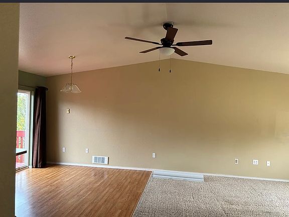 4th image of 502 20th Ave W