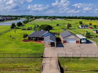 351 Pierce Rd, Red Oak, TX 75154