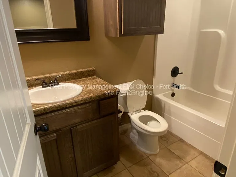 4715 S 27th St #A — Photo 11