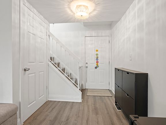 3rd image of 277 E Alpine Dr