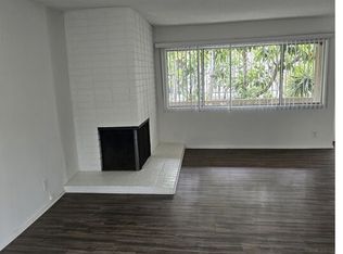 11924 Montana Ave #9, Los Angeles, CA 90049