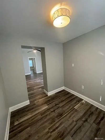 270 E Market St #6 — Photo 4