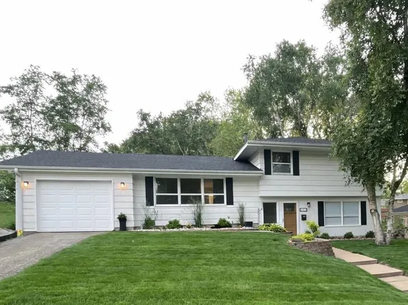 3411 Xylon Ave N, New Hope, MN 55427