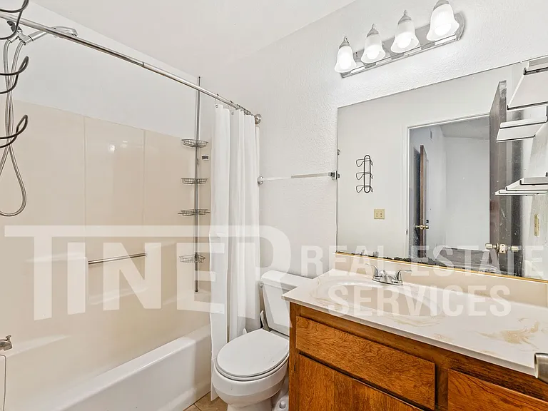 7323 Chivalry Way — Photo 12