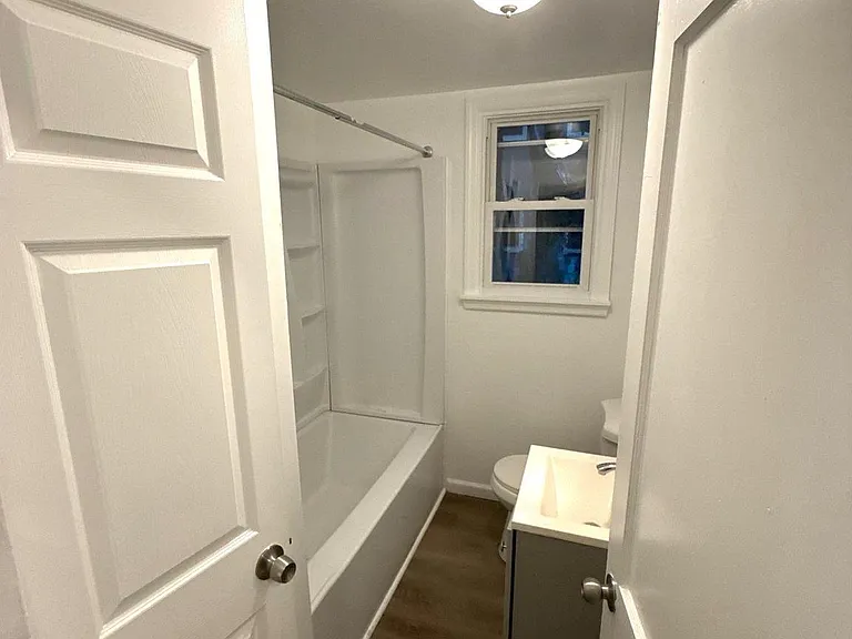 105 Atlantic St #F1 — Photo 8