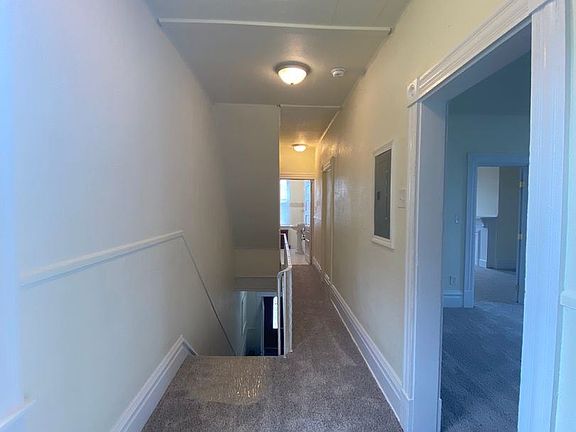 3rd image of 2007 Arlington Ave #2