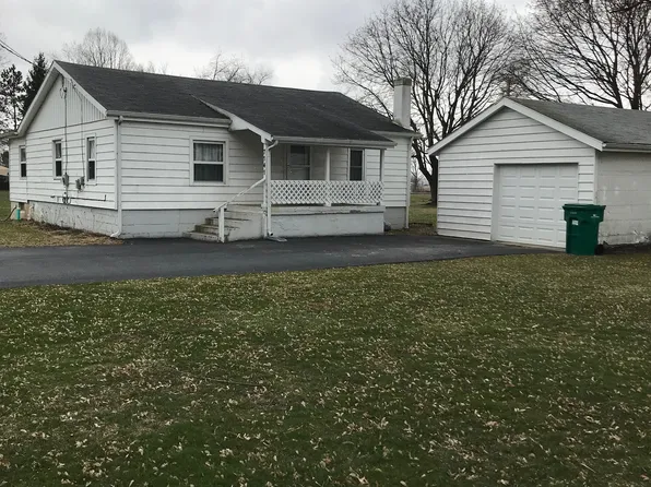 7141 Atlantic Ave, Sterling, OH 44276
