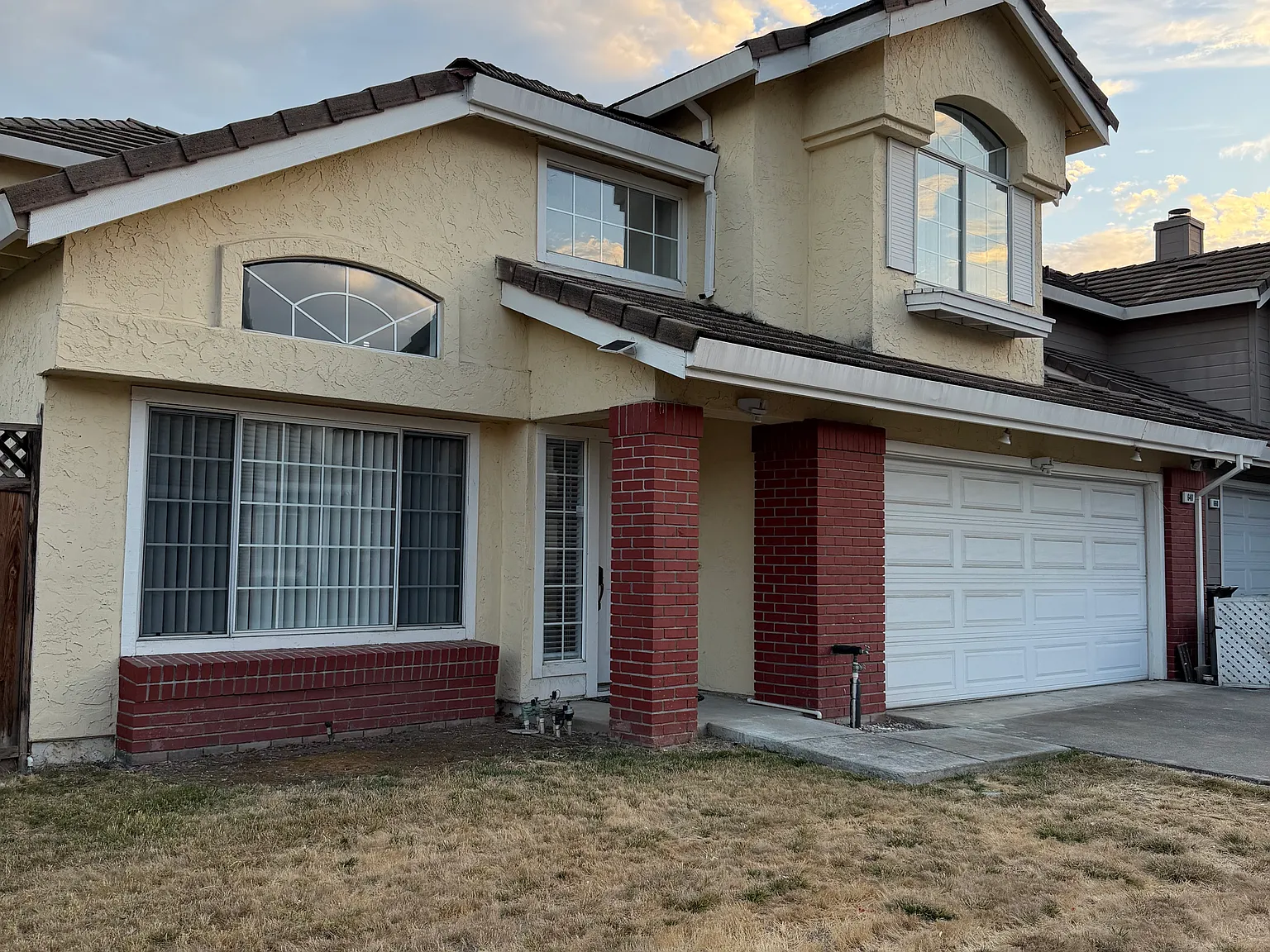 4 bed, 2.5 bath, 1715 sqft, $5,500 — Photo 2