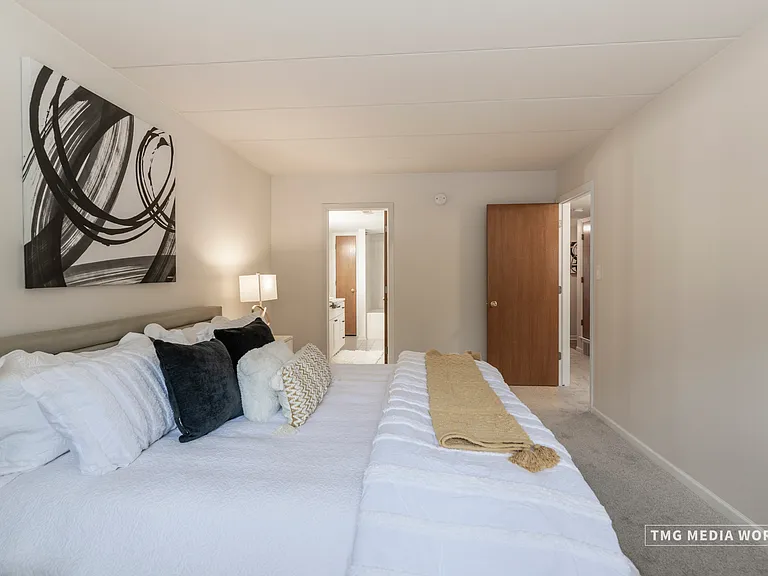 616 E 5th Ave #101 — Photo 18