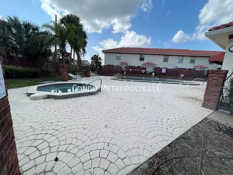 1600 Bending Brook Way #28 — Photo 22