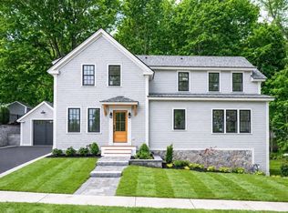 1 Stanley Ave, Newburyport, MA 01950