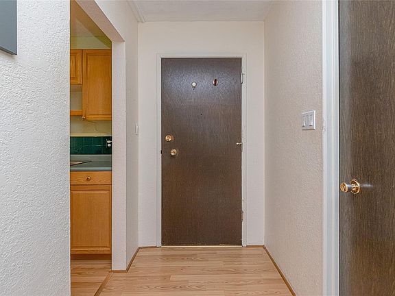 5th image of 380 Brae Rd #207