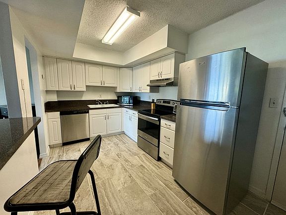 5th image of 2401 Bayshore Blvd Unit 507