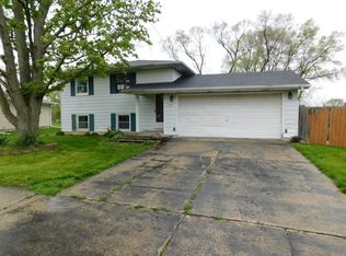 1635 Bluebird Ln, Lowell, IN
