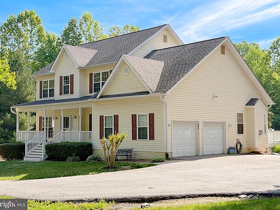3rd image of 6890 Barney Dr