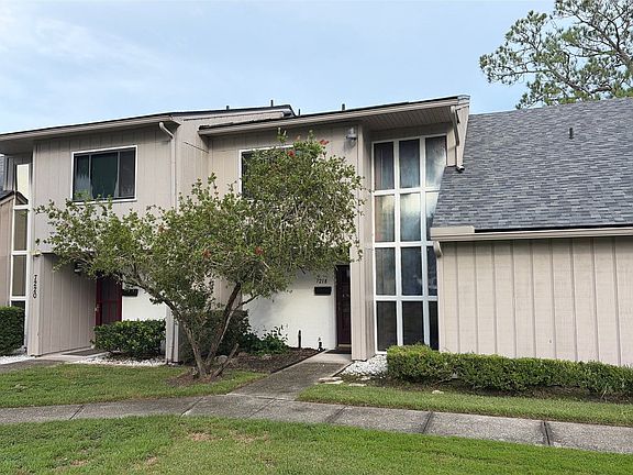 2nd image of 7218 Cypress Cove Rd