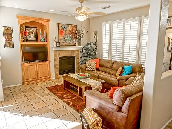 2nd image of 24550 Montevista Cir