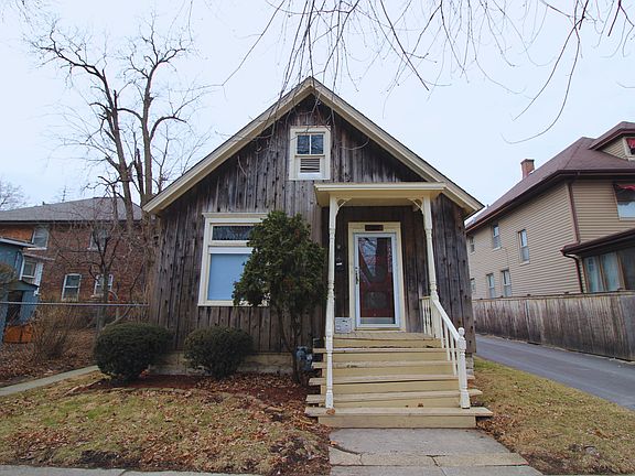 3rd image of 12814 Greenwood Ave